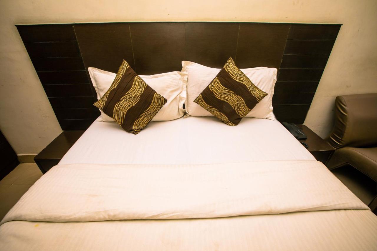 Orion Residency Hotel Chennai Exterior photo